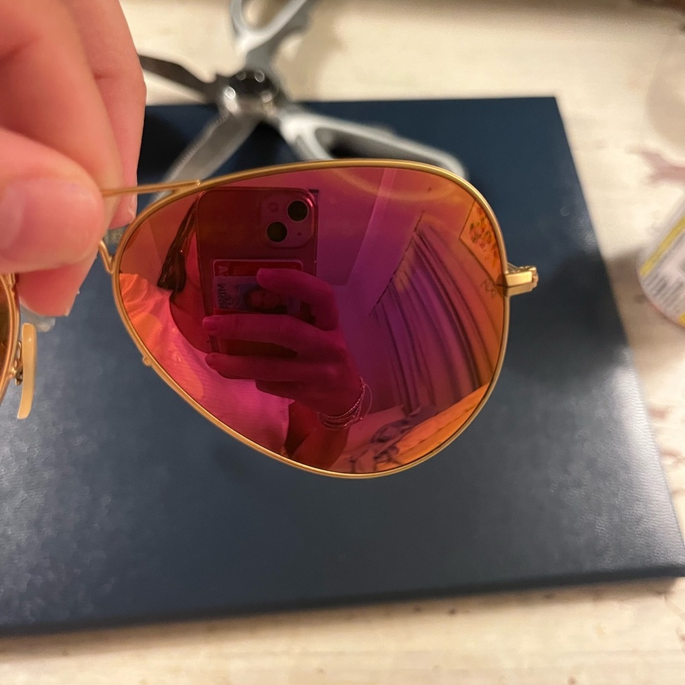 Ray Ban Aviators - Picture 3 of 5